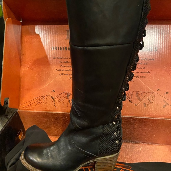 CATRINA FreeBird by Steven - Picture 11 of 14